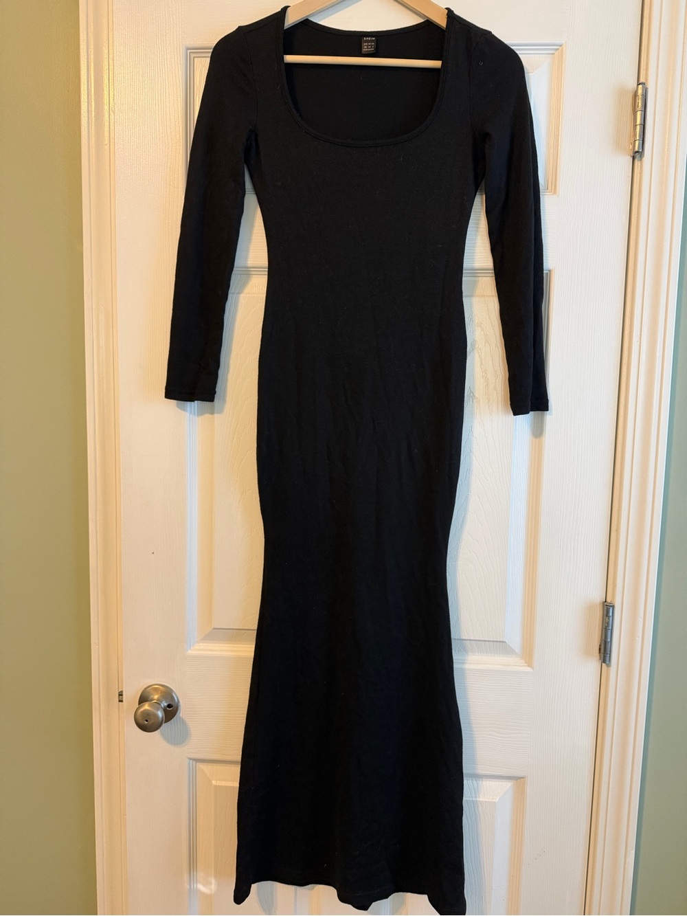 SHEIN Black Long Sleeve Maxi Scoop Neck Dress